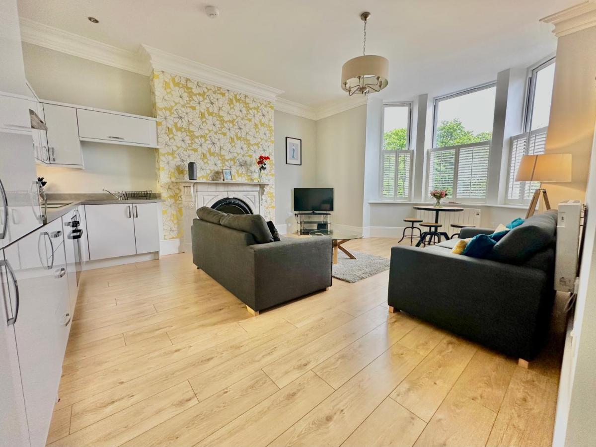 요크 Moorgate View With Free On Street Parking 아파트 외부 사진
